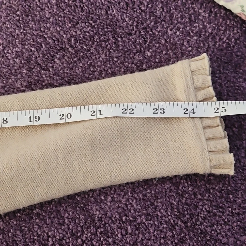 Chic Beige Cardigan with Button Accents - Picture 11 of 12